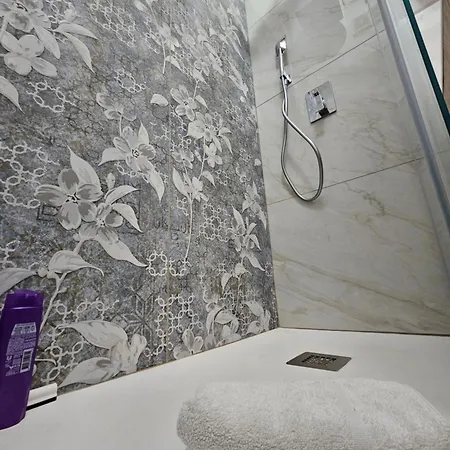 Clary Cefalu' 체팔루